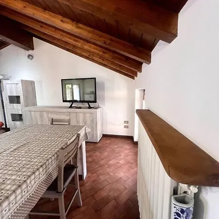 26, Near The Apartment