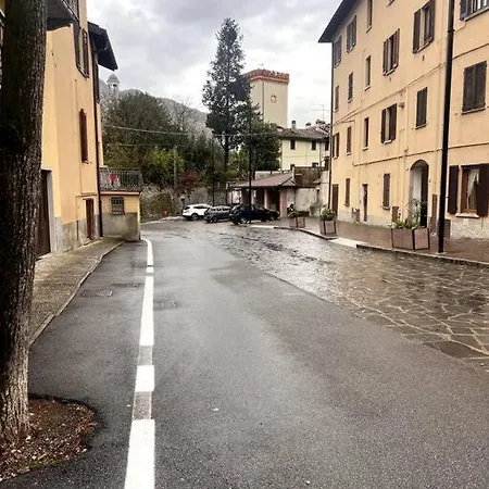 26, Near The Apartman